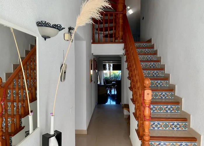 Будинок відпочинку 5 Con Piscina Y Jardin *